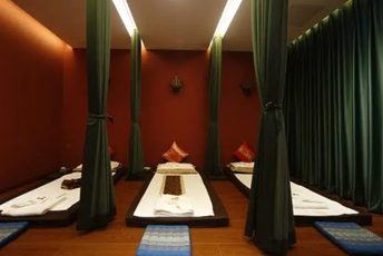 深圳盐田区泰式按摩的被动瑜伽:当身体被折叠成诗