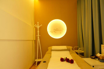 深圳盐田区日式指压的寂静美学:在按压中听见雪落的声音